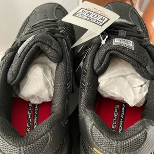 New Skechers steel toe shoes with memory foam